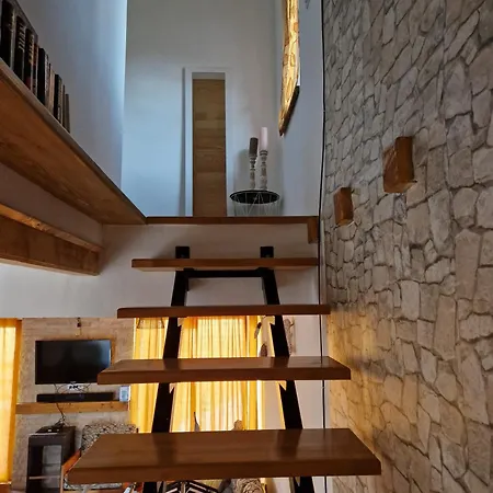 Beogradjanka Mala Vikendica Zvornik