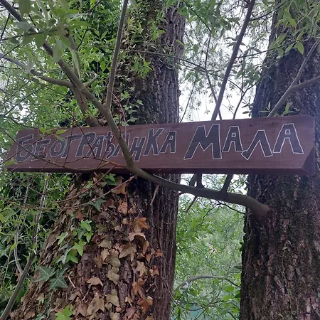 Beogradjanka Mala Vikendica Zvornik